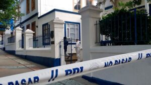 Condenan a joven por robo de computadoras en Colegio Británico