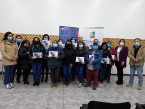 Entregan dispositivos móviles a beneficiarios de programa Sence