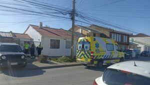 Mujer de más de cien años sufrió caída en su vivienda