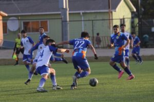Bories y Presidente Ibáñez con la tarea de ganar o ganar en el Regional de Fútbol