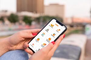 Toliv: la superapp de Punta Arenas que está digitalizando el delivery y el comercio en regiones