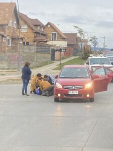 Un motociclista lesionado tras colisión contra auto