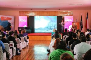 Expositoras enfocaron cáncer de mamas en hombres y mujeres y a “estar atentos a las mamas”