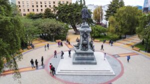 La familia puntarenense visitó la remodelada Plaza Muñoz Gamero