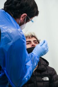 Salud “expectante” ante aumento de casos de coronavirus en Magallanes: “Es un poco esperable”
