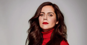 Natalia Valdebenito llega a Magallanes para presentar “Fea” en Casino Dreams