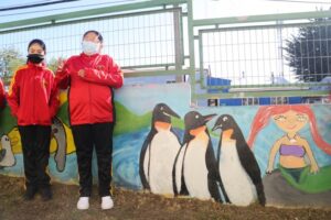 Escuela España inaugura murales con dibujos favoritos de sus estudiantes