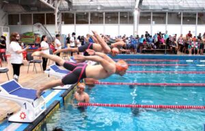 Cerca de 100 competidores se darán cita al último torneo de natación del año