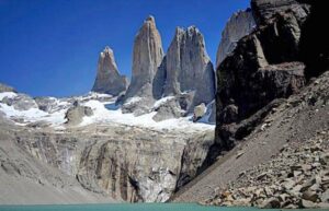Preocupación en el CORE por paro en Torres del Paine