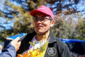 Vendedores de flores vivieron una intensa jornada