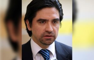 Imputan dos nuevos delitos a investigado por múltiples robos a recintos educacionales