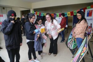 Feria contra el acoso y violencia escolar convocó a estudiantes