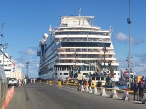 Punta Arenas recibió el mayor crucero de su historia