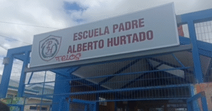 Madres denuncian violencia al interior de la Escuela Padre Alberto Hurtado
