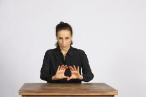 Amparo Noguera presentará “La persona deprimida” en el Teatro Municipal