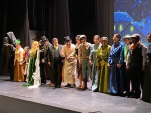 Dos mujeres renuevan el teatro clásico en Punta Arenas