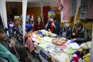 Alta asistencia a tercera versión de Feria del Adulto Mayor