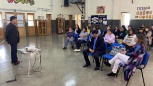 Director de SLEP Magallanes se reunió con docentes de la Escuela Cerro Sombrero