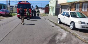 Vierten líquido en la vía pública y genera preocupación entre vecinos