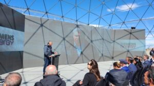 HIF Global celebra histórica producción de los primeros litros de e-combustibles en Magallanes