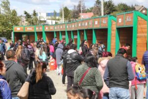 Más de 5 mil niños retiraron regalos que les dejó el Viejito Pascuero