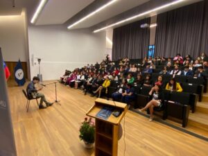 76 nuevos profesionales se titularon en el Centro Universitario de la UMAG en Coyhaique