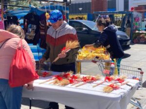 Uvas, maleta y calzones amarillos: magallánicos comparten sus cábalas para recibir el Año Nuevo