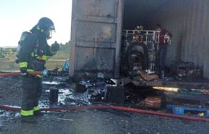 Familia afectada por incendio pide ayuda para volver a levantar su hogar