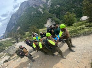 Carabineros realiza rescate en el Parque Torres del Paine