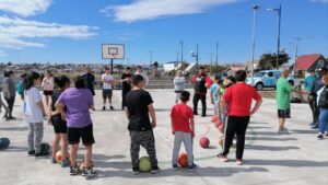 Diversos talleres realizan el municipio de Porvenir en verano