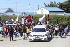 Emotivo y multitudinario último adiós para víctima de brutal homicidio