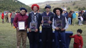Jinetes magallánicos participarán en festivales internacionales de Argentina