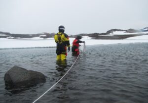 Reciente investigación estudia al lago más grande de la Isla Rey Jorge en Antártica