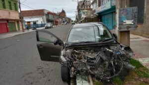 Irresponsable chofer atropelló y dio muerte a turista español que esperaba un bus