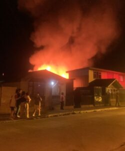 Investigan causas de incendio en Población 21 de Mayo