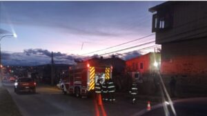 Principio de incendio afectó a vivienda