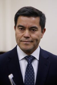 Lista de espera, reacreditación y organización de equipos: Los ejes principales del director de Hospital Clínico en su retorno