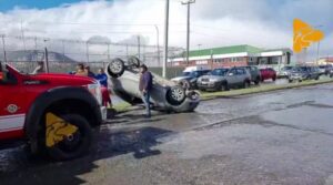 Volcamiento dejó dos personas lesionadas en Puerto Natales