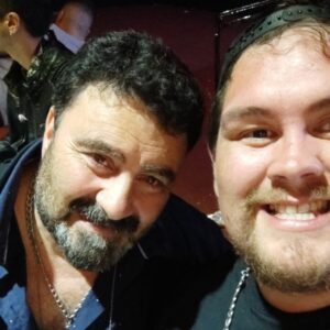 Músico magallánico se hizo viral tocando el teclado en show de “Amar Azul”