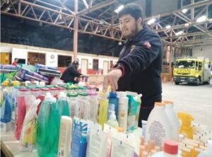 800 kilos de ayuda enviaron los Bomberos a sus pares que combaten en el norte
