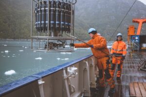 Expedición chileno-alemana analizará los fiordos de Última Esperanza