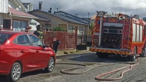 Posible presencia de elemento combustible en domicilio movilizó a Bomberos