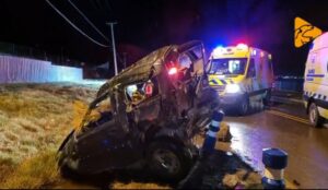 Mujer lesionada de gravedad tras violento accidente de madrugada en Puerto Natales