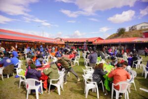 Entre asados y jineteadas Primavera celebró a los ovejeros