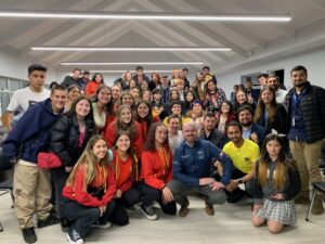 Dan a conocer resultados de encuesta Injuv junto a jóvenes de Punta Arenas