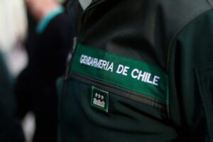 Libertad vigilada para exgendarme sobornado para facilitar encuentro sexual entre interno y reclusa