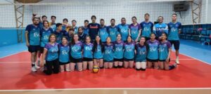 Seleccionado chileno enseña las labores de armador en clínica de vóleibol