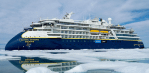 Crucero de National Geographic arribó en Puerto Natales