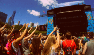 Tras cancelación de Blink-182, Sernac oficia a la productora de Lollapalooza Chile