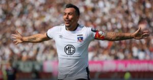 Pailita sería el invitado estrella de la despedida del futbolista Esteban Paredes